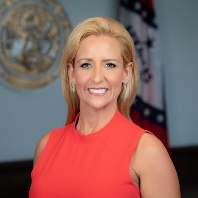 Leslie Rutledge